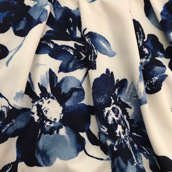 Monteau Los Angeles Floral Dress - Size Small - NWT - Picture 5 of 7